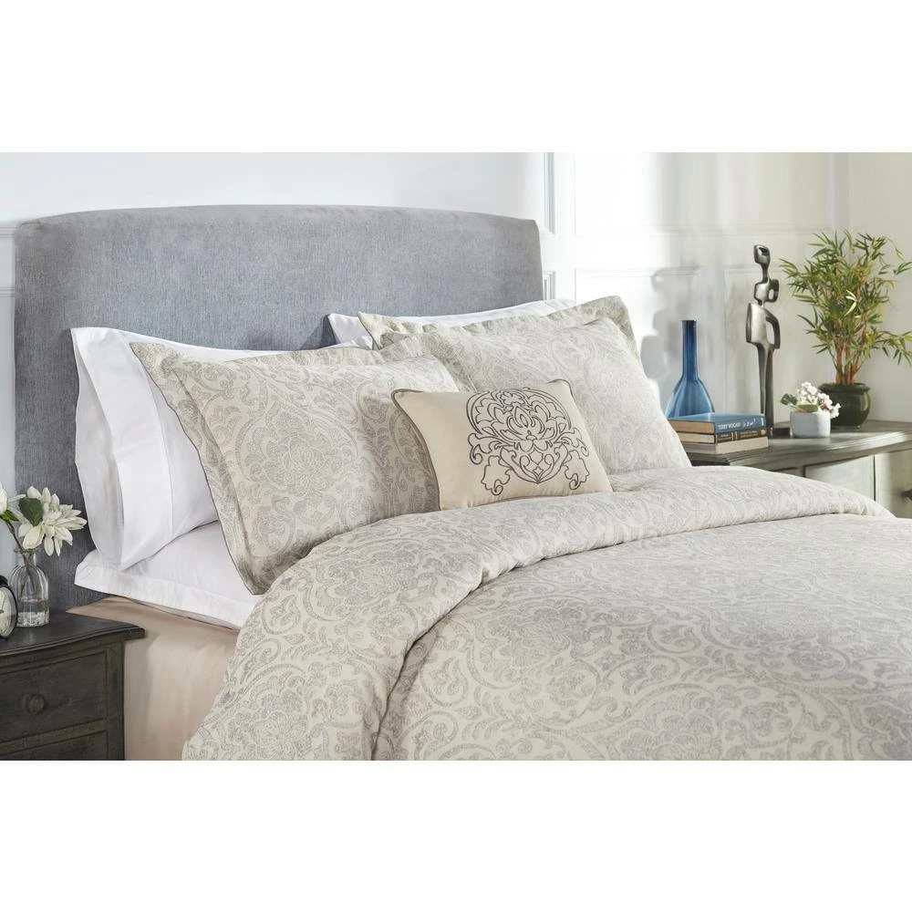 Haven Damask Comforter 4-Piece Gray Queen 100% Cotton Jacquard Weave with a Floral Pattern Comforter Set by Better Trends 6 Haven Damask Comforter 4-Piece Gray Queen 100% Cotton Jacquard Weave with a Floral Pattern Comforter Set by Better Trends - Image 4