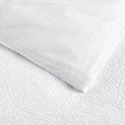 Marlene 3-Piece White Textured Medallion Matelassé Cotton King Duvet Cover Set by Home Decorators Collection 14 Marlene 3-Piece White Textured Medallion Matelassé Cotton King Duvet Cover Set by Home Decorators Collection -Better Trends Sales Store home decorators collection bedding sets dn 18240 40 1000