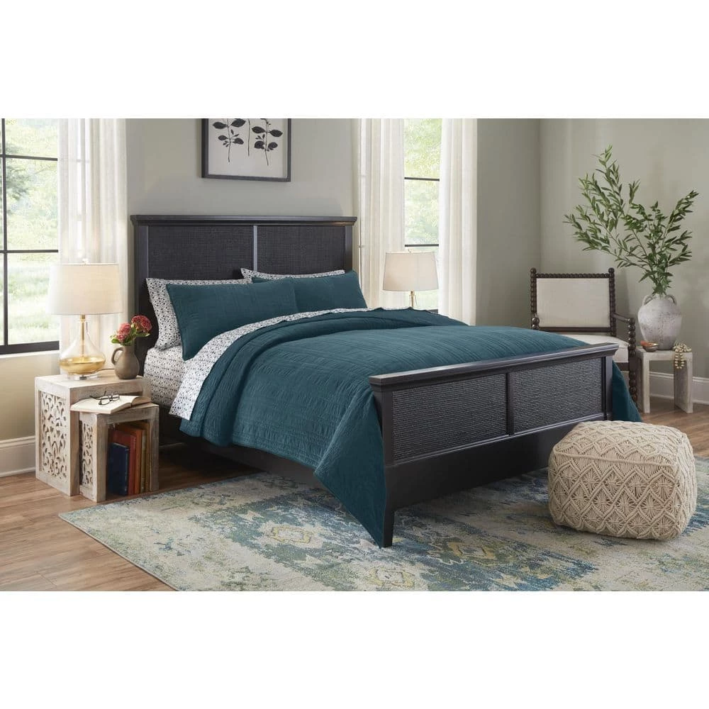 3-Piece Charleston Green Lush Velvet Cotton King Quilt Set by Home Decorators Collection 5 3-Piece Charleston Green Lush Velvet Cotton King Quilt Set by Home Decorators Collection - Image 3